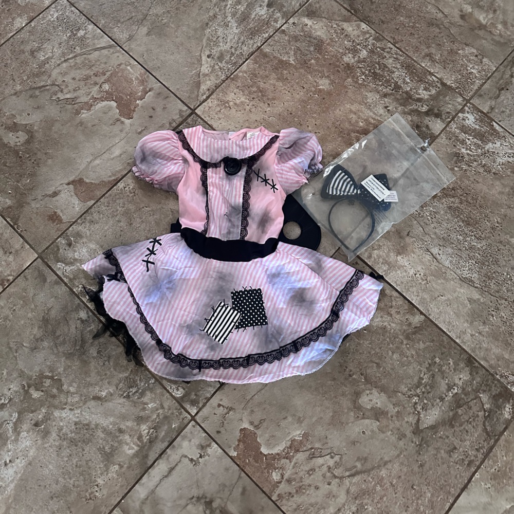 Wind Up Doll- Creepy- With Headband (missing A Button)
